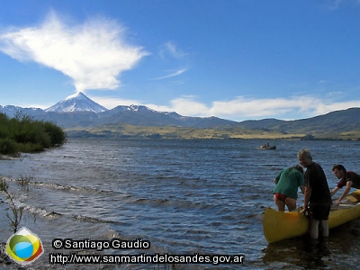 Foto Canotaje en el lago Huechulafquen (Santiago Gaudio)